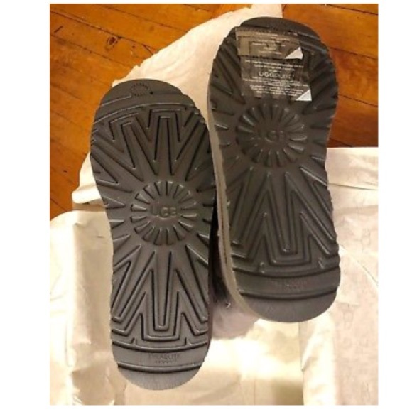 NEW IN BOX UGG AUSTRALIA CONSTANTINE WOMEN'S BOOTS - Picture 5 of 7